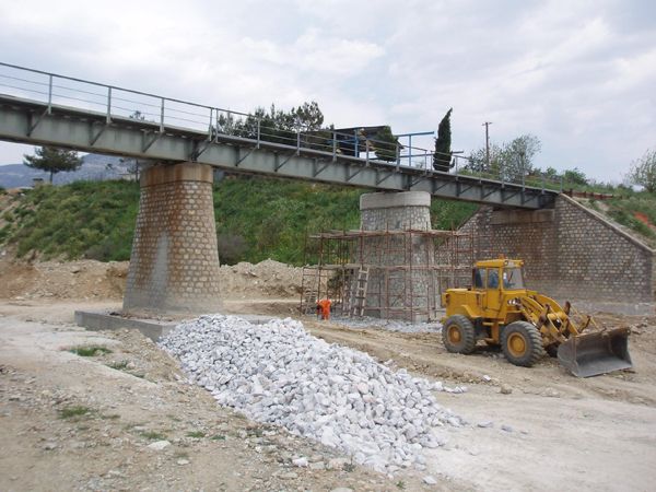 Αποκατάσταση Σιδηροδρομικής Γραμμής & Ανακατασκευή Βάθρου Γέφυρας