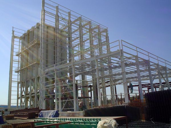 Νέο Βιομηχανικό Κτίριο με Silo ύψους 30μ.