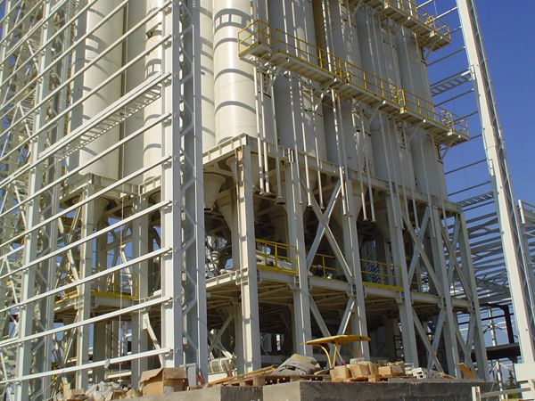 Νέο Βιομηχανικό Κτίριο με Silo ύψους 30μ.